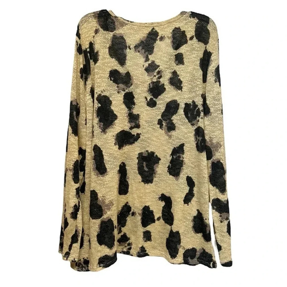 BiBi Cream and Black Animal Print V-Neck Long Sleeve Top - Picture 2 of 3